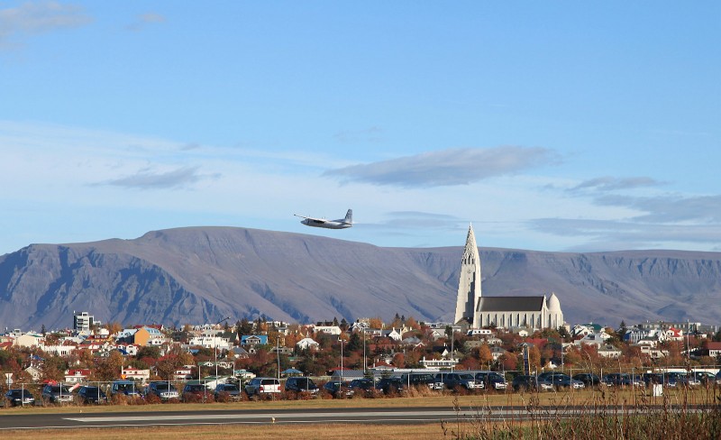 Hallgrimskirkja and Esja