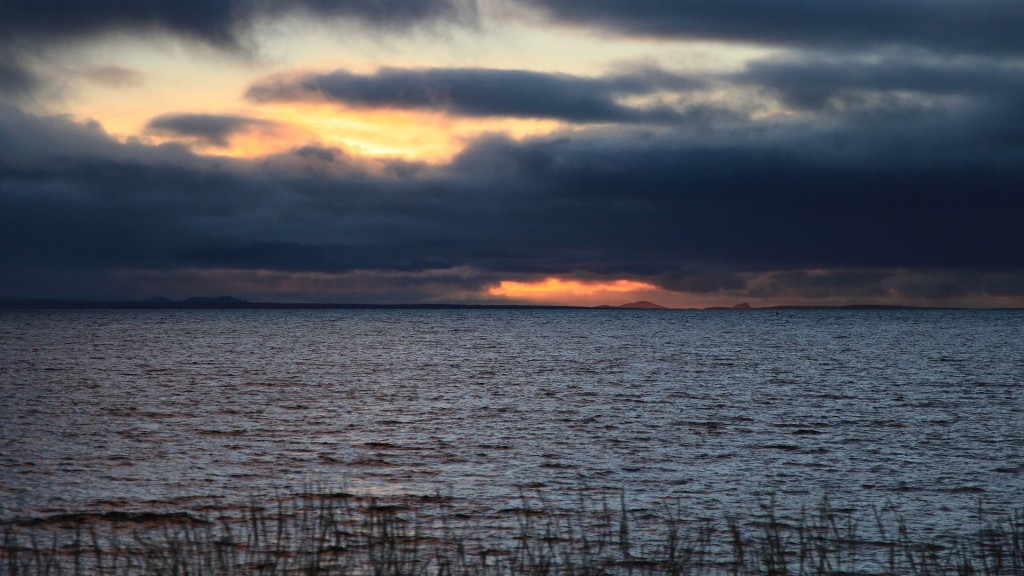 121124_0832_sunset_reykjanes